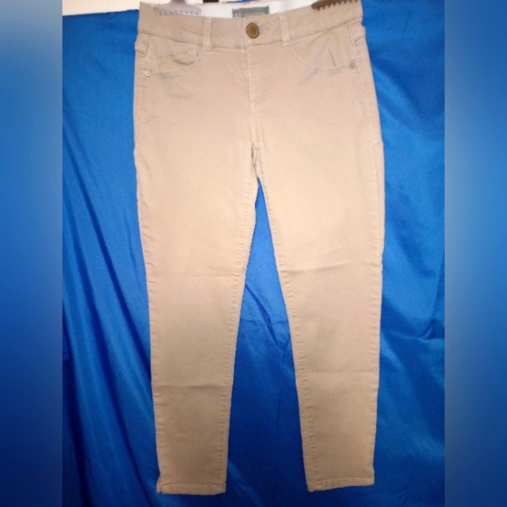 Maturity pants